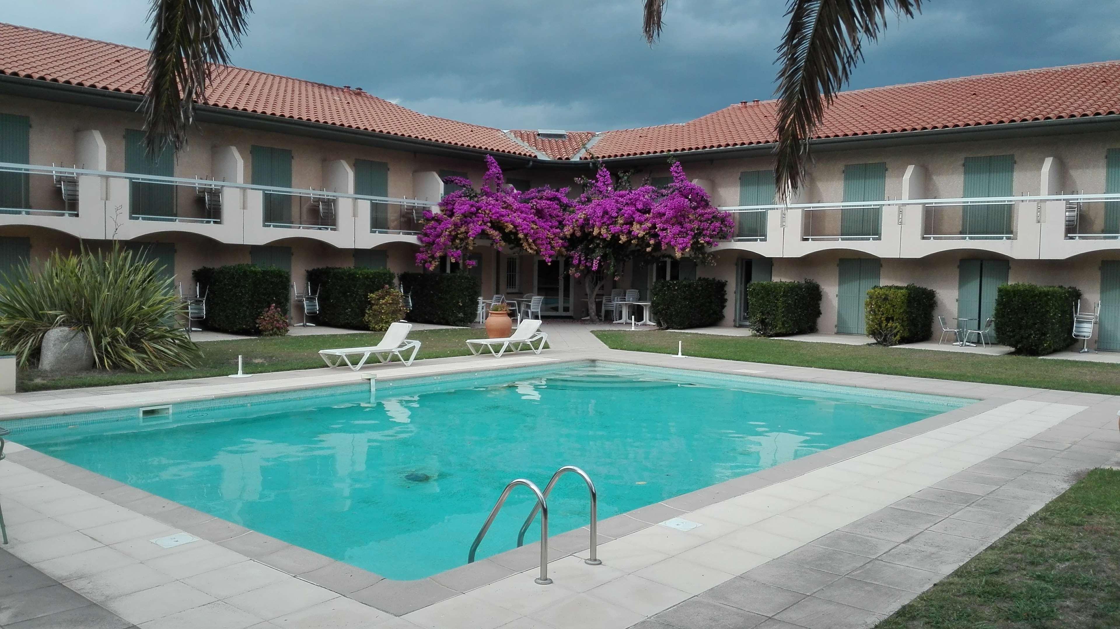 Best Western Le Vauban 프라드 외부 사진